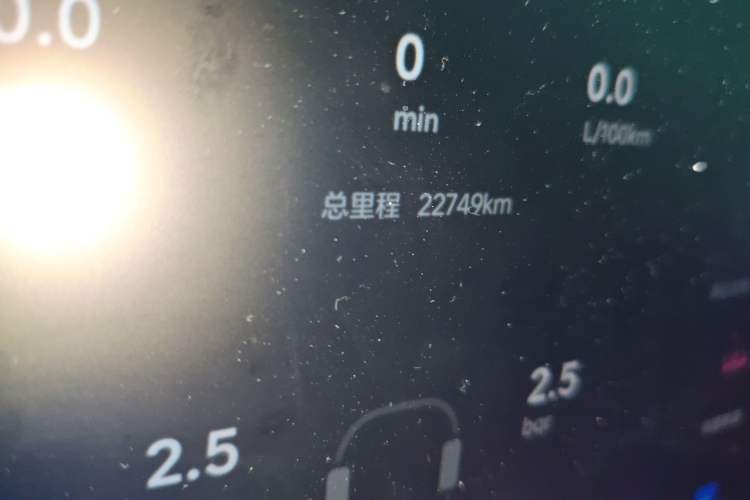 Used Li Auto L6 2024 Pro Model Odometer Close Up