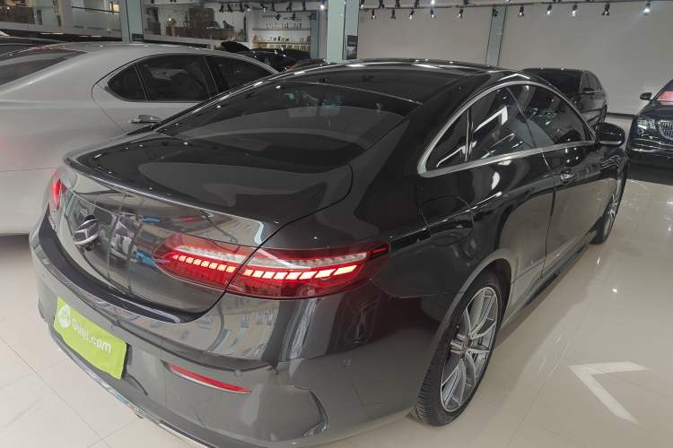 Used Mercedes-Benz E-Class (Import) 2021 E 260 Coupe