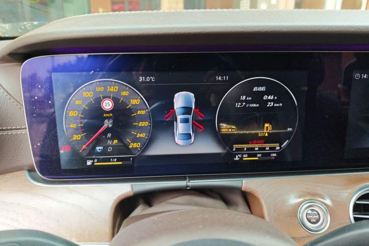 Used Mercedes-Benz E-Class 2016 E 200 L Instrument Cluster