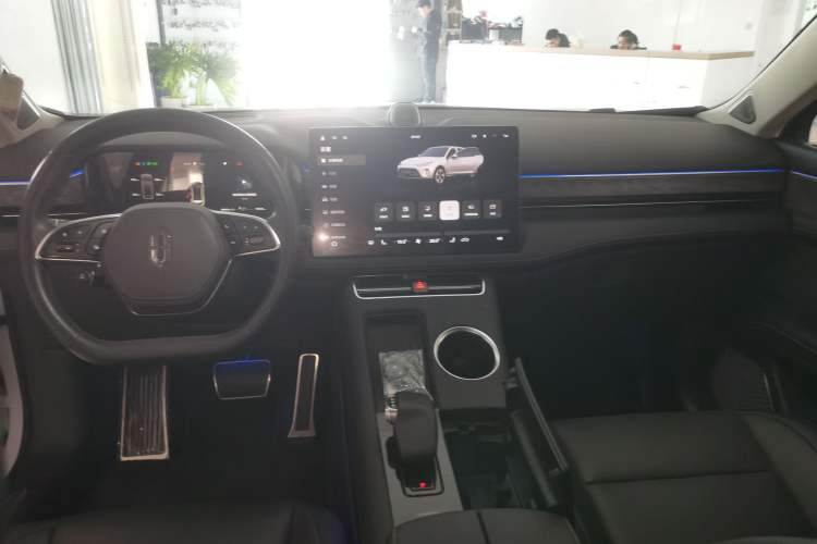 Used Hima AITO M5 2022 Range-Extended Rear-Drive Standard Version Center Console