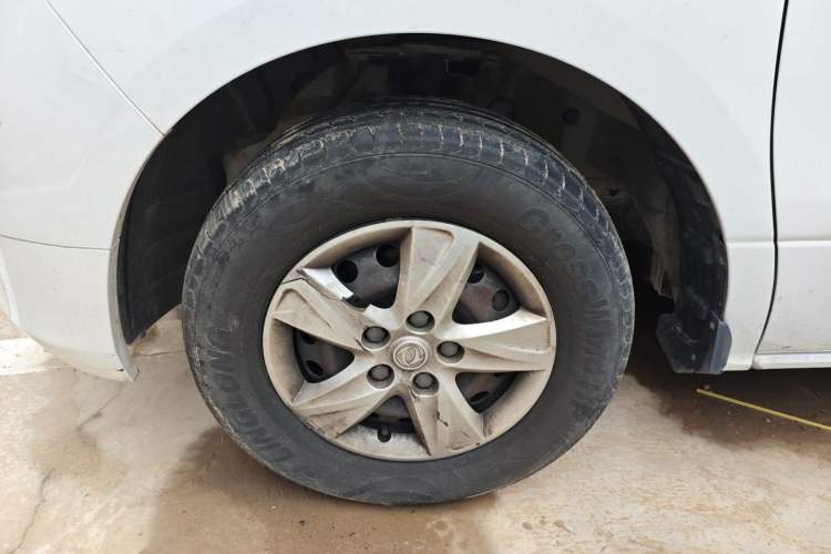 Used FORTHING Lingzhi PLUS 2021 2.0L Manual Comfort Version 7 Seats