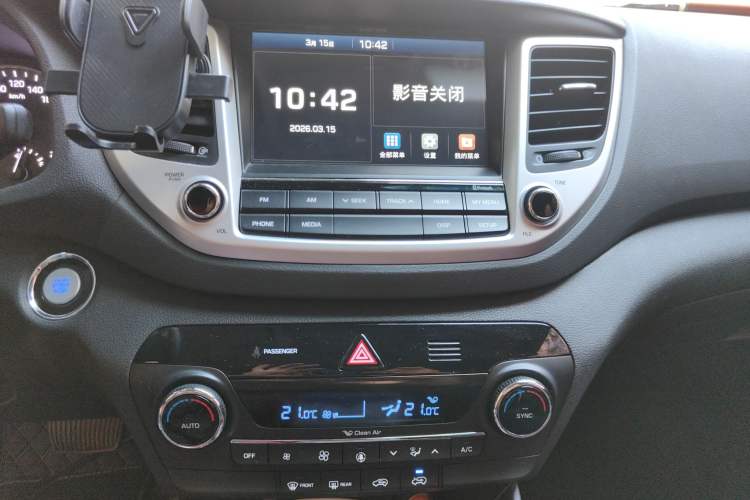 Used Hyundai Tucson 2015 1.6T Dual-Clutch Two-Wheel-Drive Smart Model
