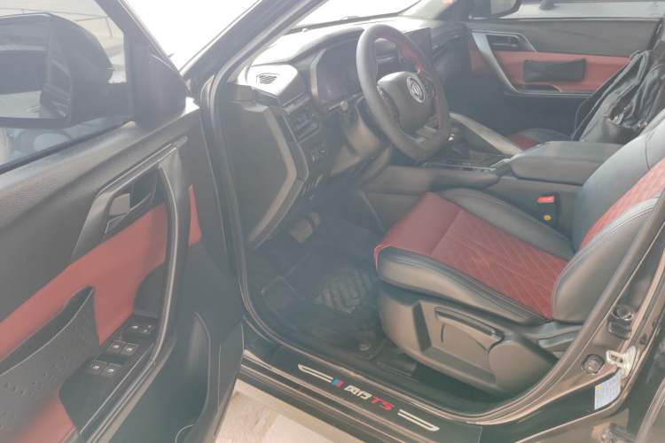 Used FORTHING T5 2020 1.5T Automatic Luxury Model China VI Standard
