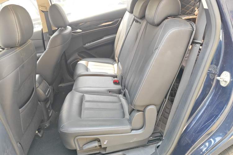 Used BYD Song MAX 2017 1.5T Manual Smart Connect Luxury 7-Seater