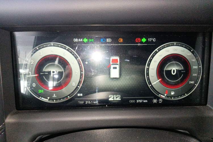 Used 212 T01 2025 2.0T Changfeng