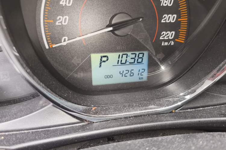 Used Toyota YARiS L Zhi Xuan 2020 X-Trail X 1.5L CVT Leading Edition Odometer Close Up