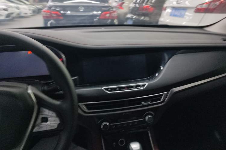 Used CHANGAN Eado 2019 Blue Whale Edition 280T GDI DCT Light-Speed Model
