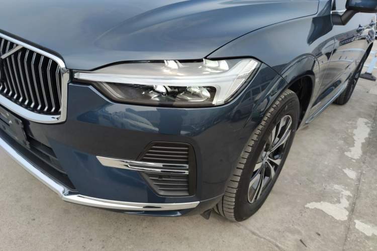 Used Volvo XC60 2024 B5 4x4 Smart Luxury Edition