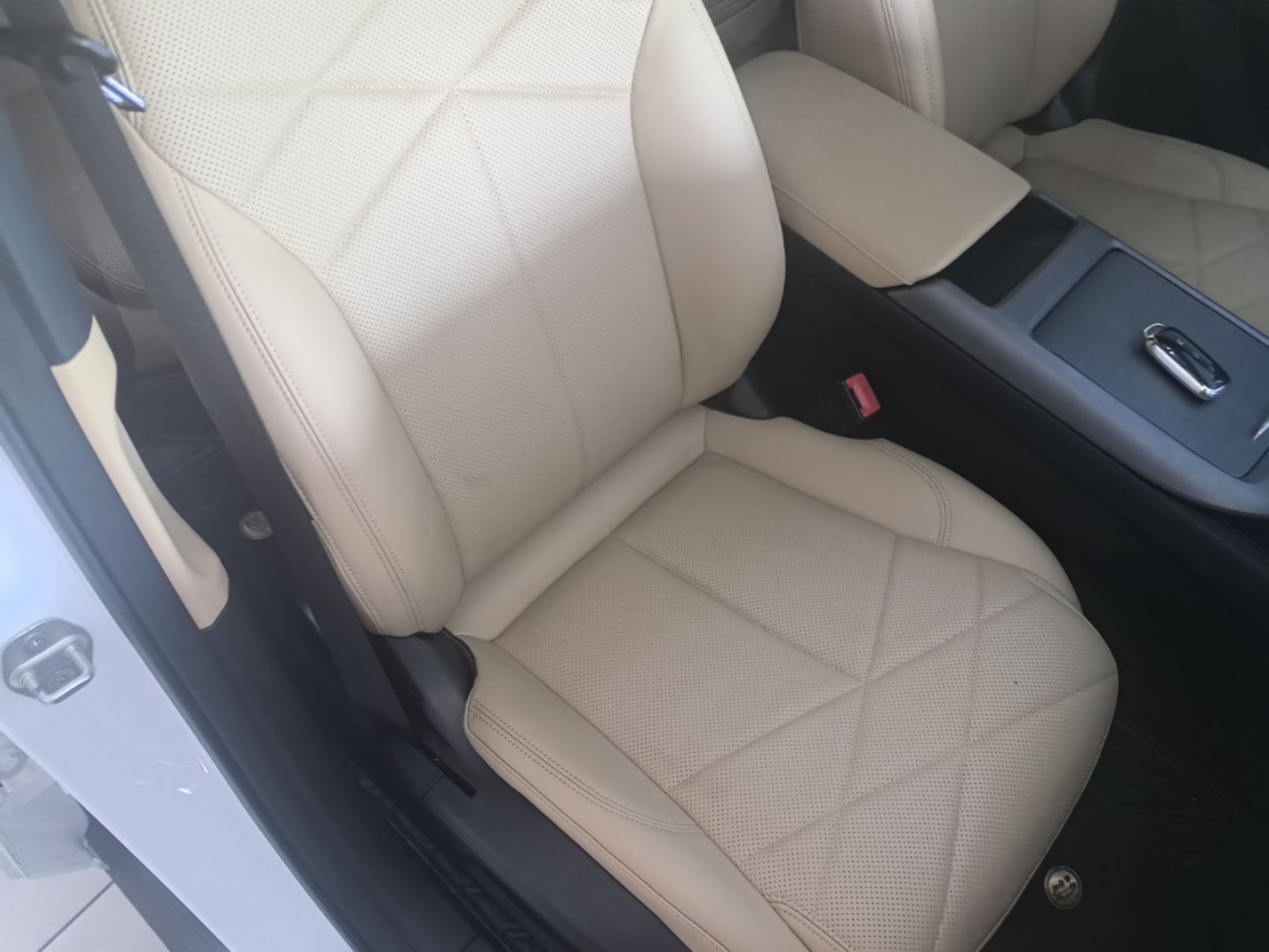 Geely Galaxy L6 2024 125km PLUS Dragon Edition — снимка 19