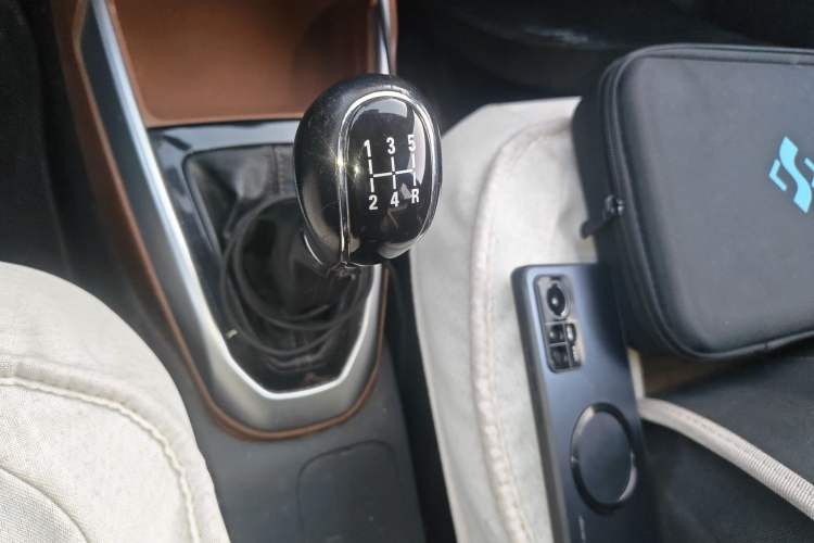 Used Geely Auto Diamond 2016 1.5L Manual Entry-Level Trim
