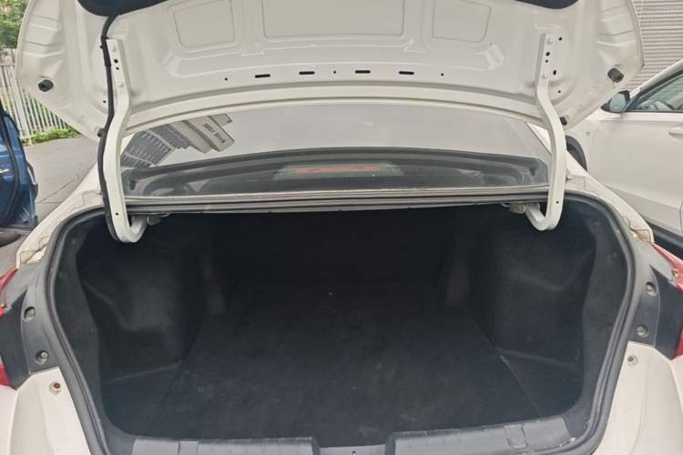 Used Chery Arrizo GX 2019 Pro 1.5T CVT Model Color Version China VI Standard