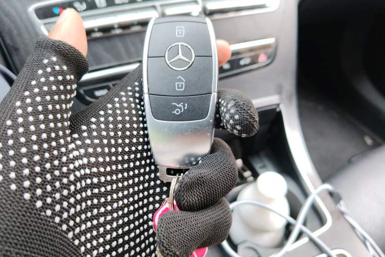 Used Mercedes-Benz C-Class 2020 C 260 L Sport Edition Vehicle Key