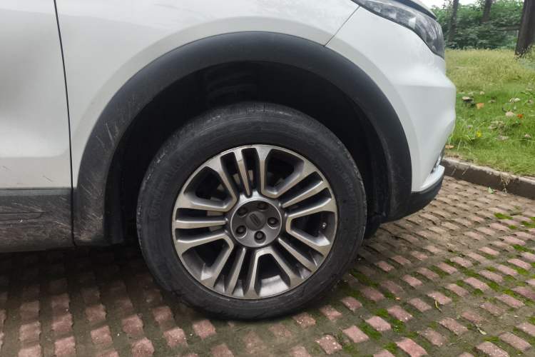 Used Qoros 5 2018 Revised 1.6T Automatic Luxury Version
