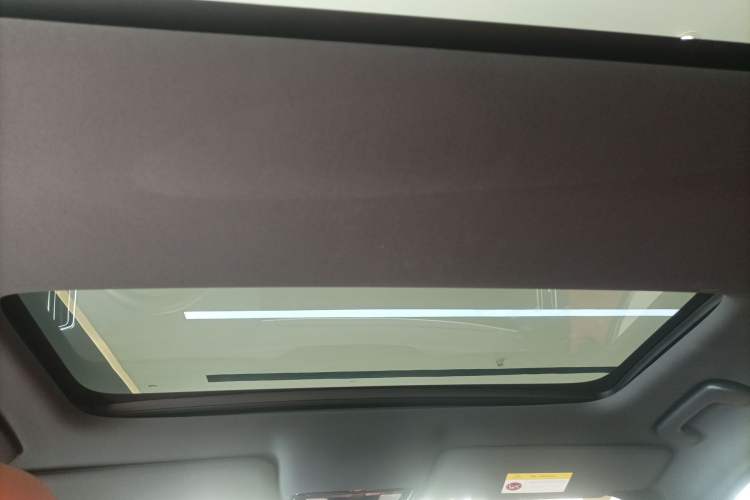 Used Li Auto L8 2025 Max Smart Refresh Edition Headliner