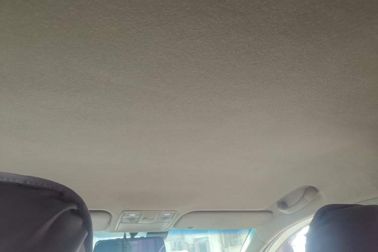 Used Kia K2 2012 Sedan 1.4L Automatic GLS Commemorative Edition
