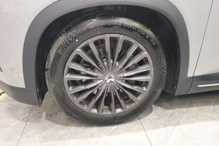 Used Nio ES8 2018 355 km Base Version 7-Seater Edition