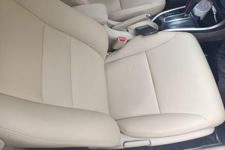 Used Honda Crider 2013 1.8L automatic comfort version
