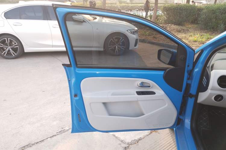 Used Volkswagen up! 2015 1.0L move up!