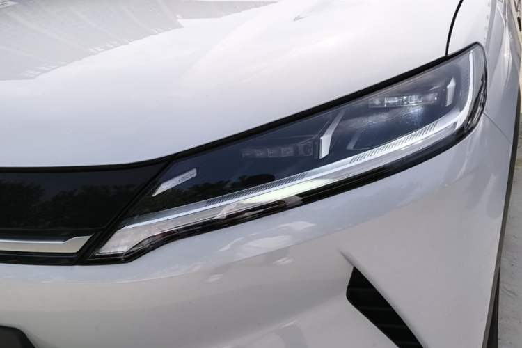 Used BYD Yuan UP 2024 401KM Leading Edition Left Front Headlight