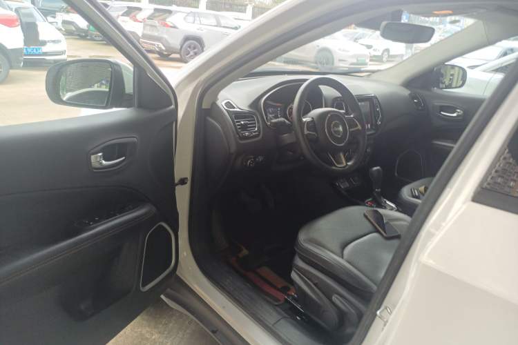 Used Jeep Compass 2019 220T Automatic Family Edition