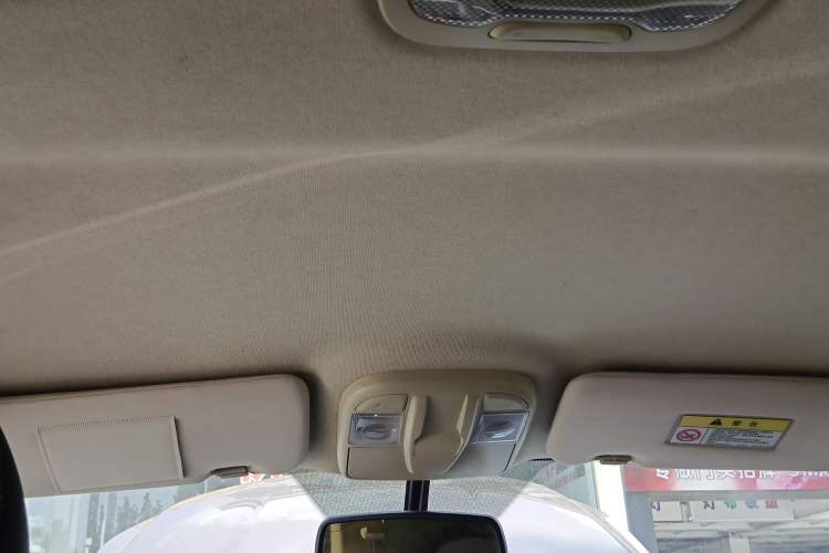 Used Haima S7 2013 2.0L Automatic ZhiShang Version
