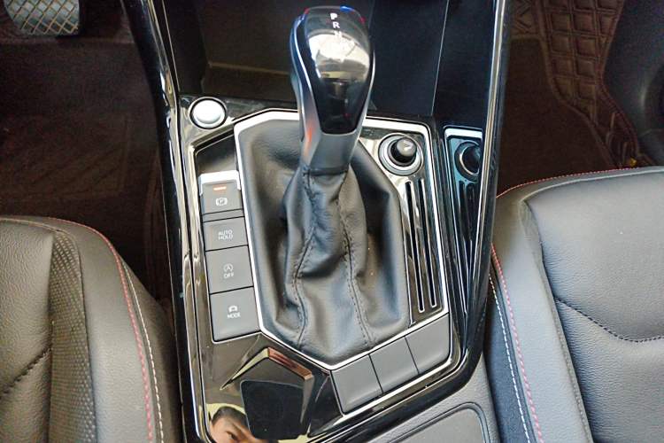 Used Volkswagen Tayron 2020 330TSI Two-Wheel Drive Luxury Smart Connectivity Version
