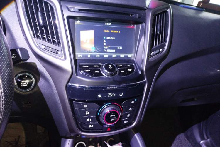 Used Changan CS75 2014 1.8T Automatic Elite Version China V Standard