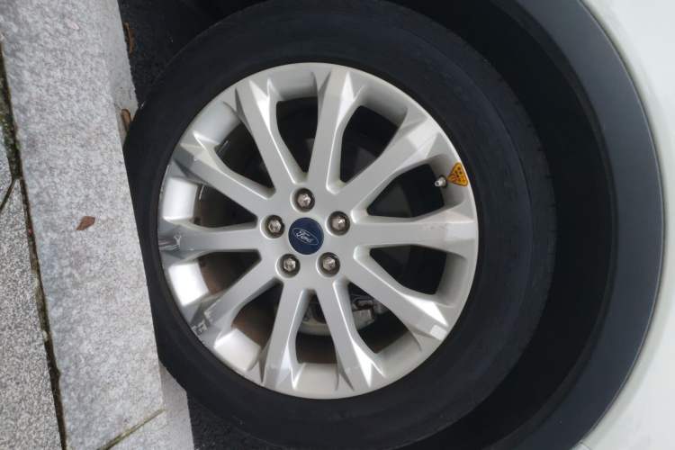 Used Ford Kuga 2015 1.5L GTDi Two-Wheel Drive Fashion Edition