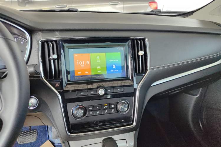 Used Roewe RX5 2018 20T Two-Wheel Drive Automatic Flagship Edition Audio And AC Panel