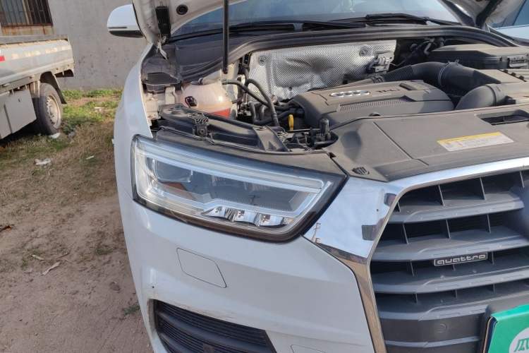 Used Audi Q3 2016 40 TFSI quattro all-wheel-drive sport model
