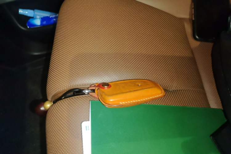 Used Lincoln Aviator 2020 3.0T V6 All-Wheel Drive Executive Version Vehicle Key