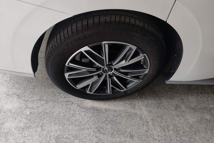 Used GAC Trumpchi M8 2024 Master Series 400T Prestige Edition Exterior 5