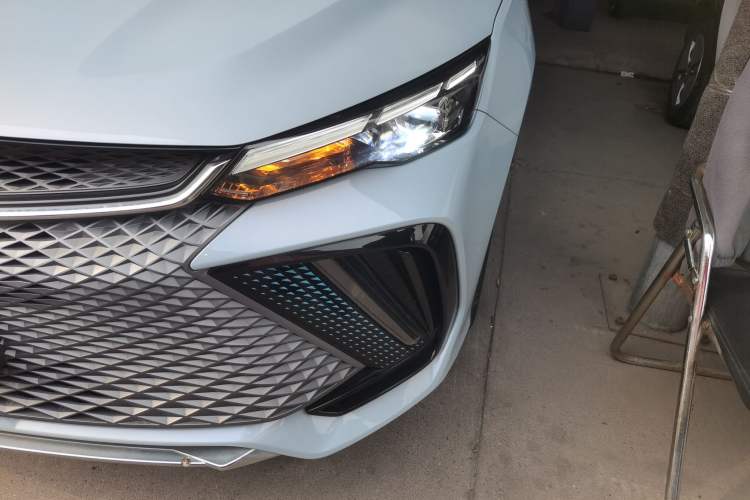 Used Geely Auto Emgrand L HiP 2022 1.5TD-DHT Pro 100KM Super Rui Left Front Headlight