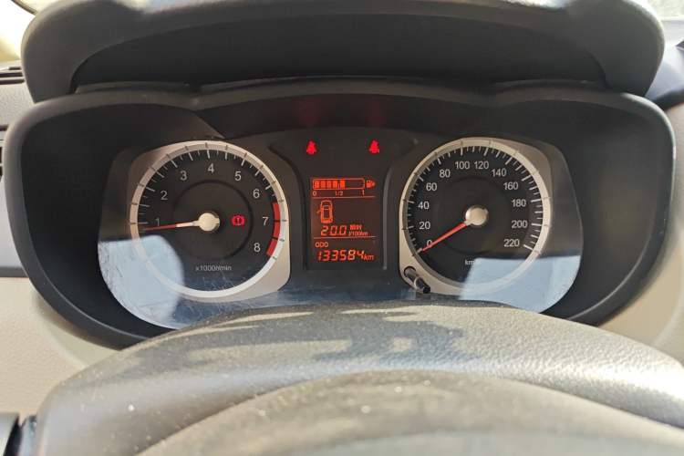 Used Venucia R50 2013 1.6L Manual Fashion Edition