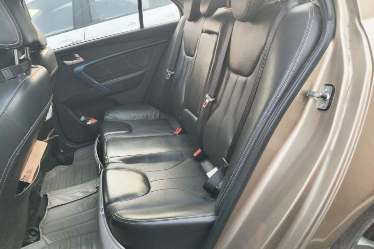 Used Geely Auto Emgrand 2016 Sedan 1.3T CVT Prestige Model