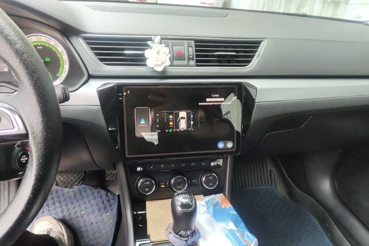 Used Skoda Superb 2018 TSI280 DSG Comfort Edition China V Standard Audio And AC Panel