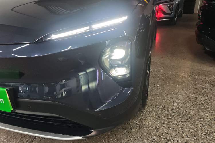 Used Nio ES7 2022 75 kWh Left Front Headlight