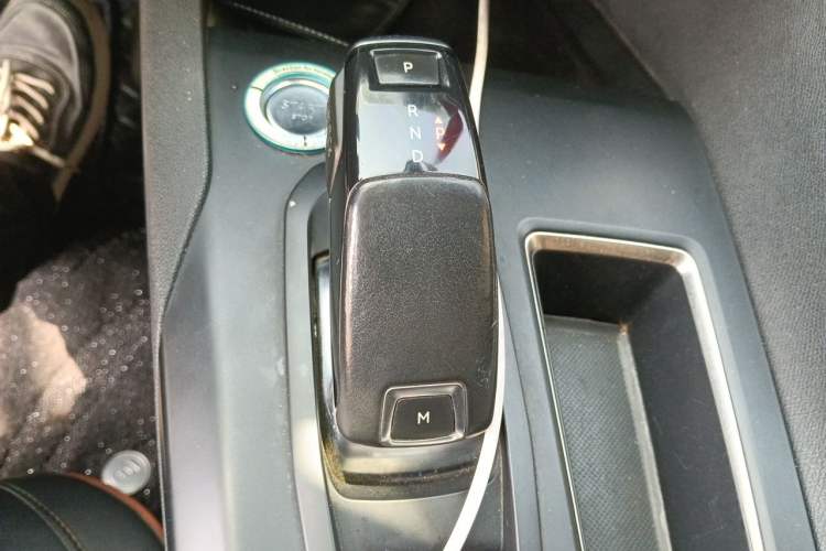 Used Peugeot 5008 2017 380THP 7-Seater Elite Edition