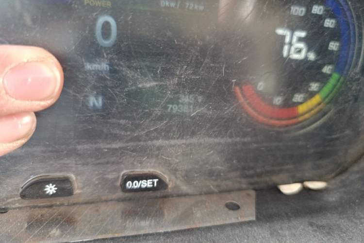 Used CHANGAN KAICHENG Ruixing EM80 2023 EM80 Ⅱ Side-Hinged 5-Seater Comfort Model Odometer Close Up