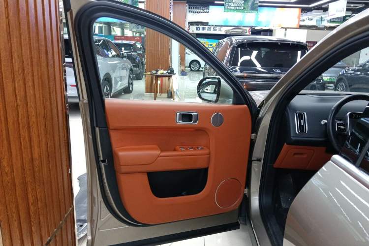 Used Li Auto L8 2023 Pro Model