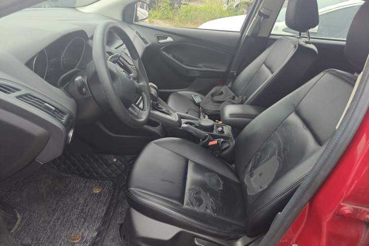 Used Ford Focus 2012 Hatchback 1.6L Automatic Comfort Model Left Front Seat