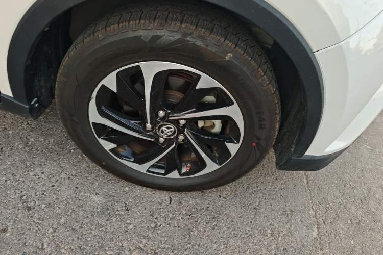 Used Toyota IZOA 2020 2.0L Enjoy Edition Right Front Wheel Hub