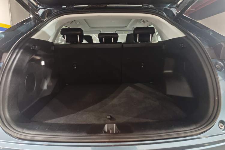 Used Oshan Z6 2023 Blue Whale 1.5T DCT Smart-Led City Edition
