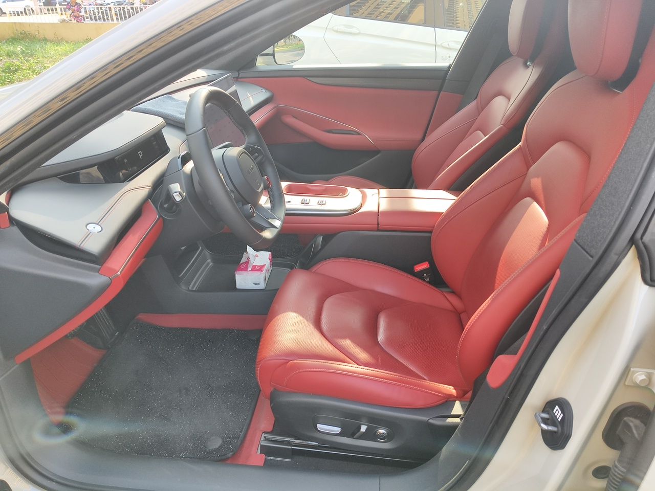 Xiaomi Auto SU7 2024 Rear-Drive Long-Range Intelligent Driving Version — снимка 14