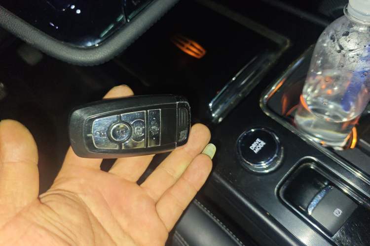 Used Lincoln Corsair 2021 2.0T Two-Wheel-Drive Luxury Edition Vehicle Key