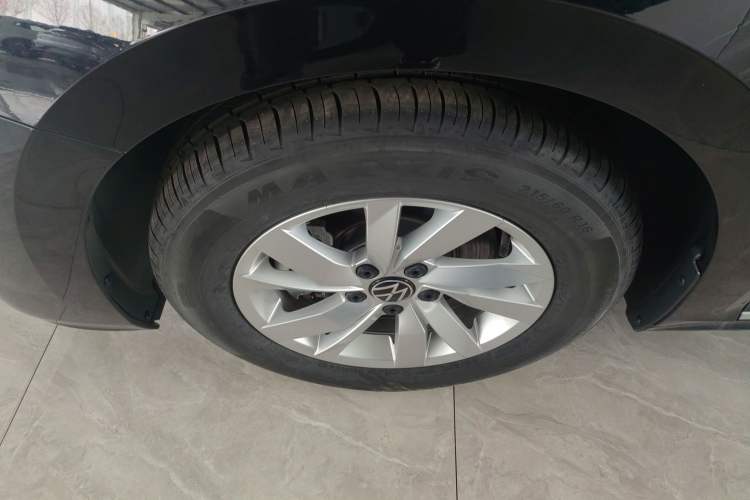 Used Volkswagen Passat New Energy 2025 430 PHEV Hybrid Business Edition Left Front Wheel Hub