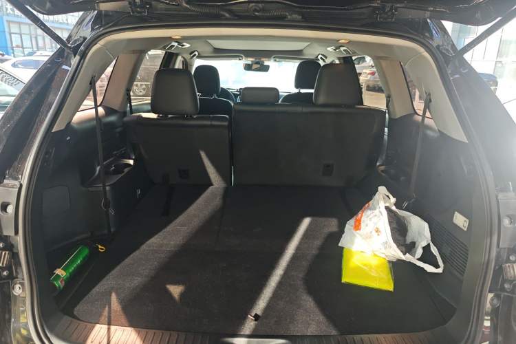 Used Toyota Highlander 2018 2.0T Four-Wheel Drive Luxury Edition 7 Seats China V Emission Standard