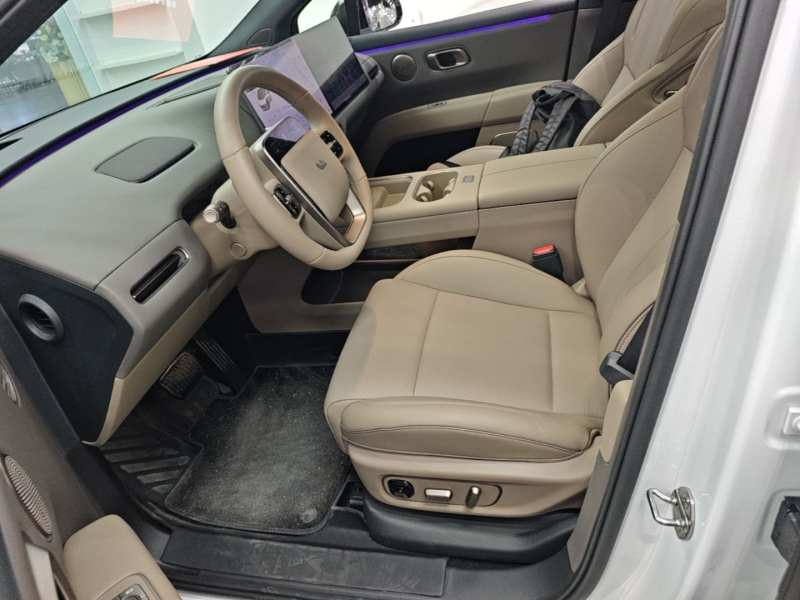 Used Li Auto i6 2025 Model Two-Wheel-Drive Standard Type — 14