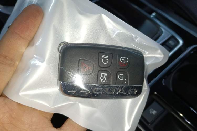 Used Jaguar XFL 2018 XFL 2.0T 200PS Elite Edition