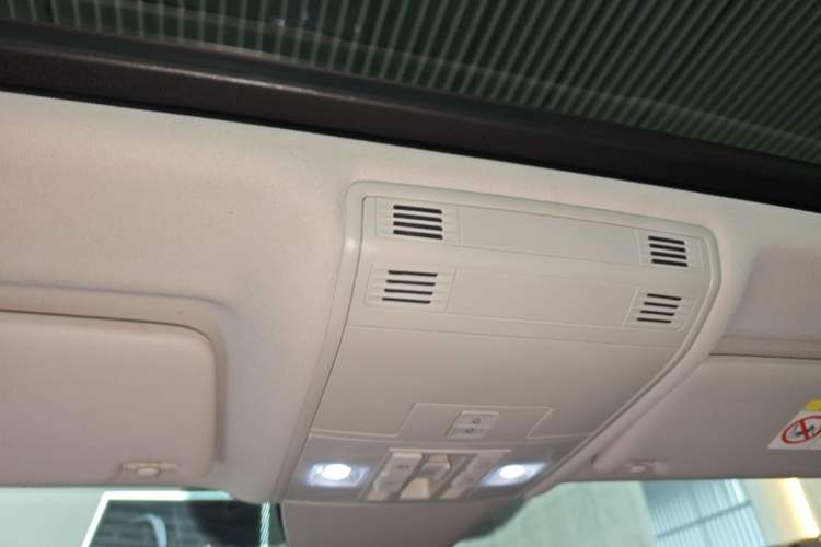 Used Volkswagen Magotan 2020 380TSI DSG Luxury Version Headliner